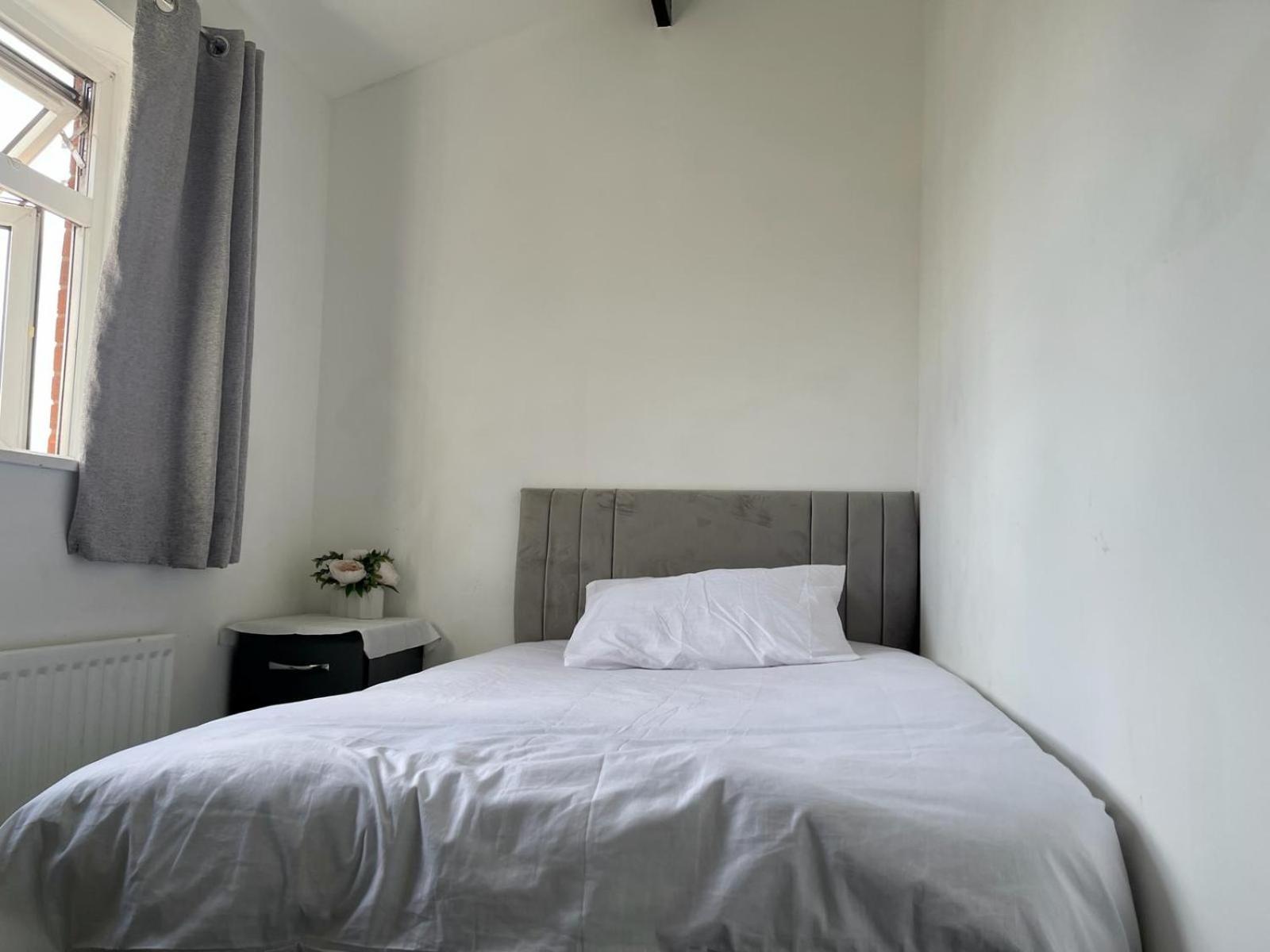 Homestays-Close To Coventry City And University I Free Parking I Wi-Fi Luaran gambar