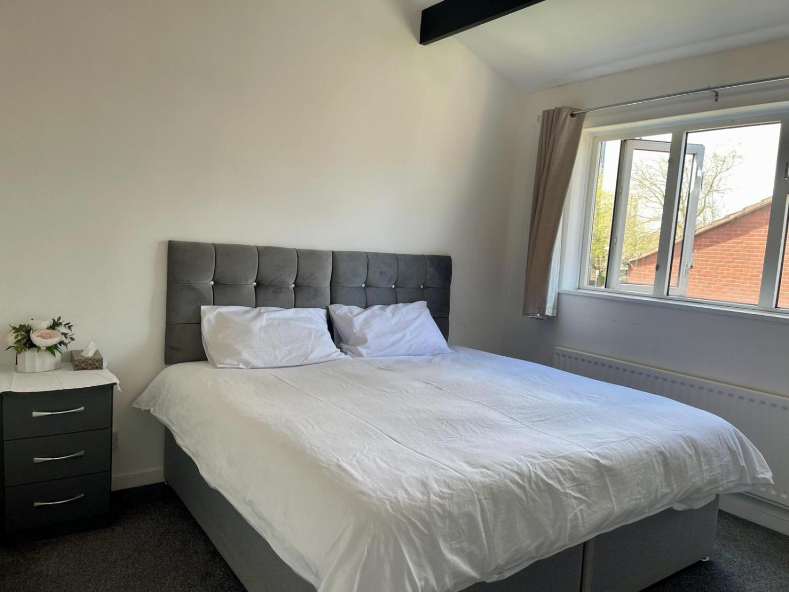 Homestays-Close To Coventry City And University I Free Parking I Wi-Fi Luaran gambar
