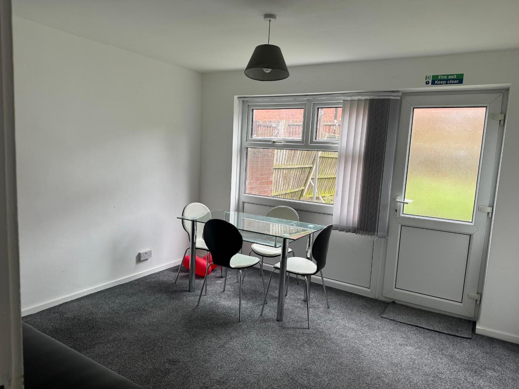 Homestays-Close To Coventry City And University I Free Parking I Wi-Fi Luaran gambar